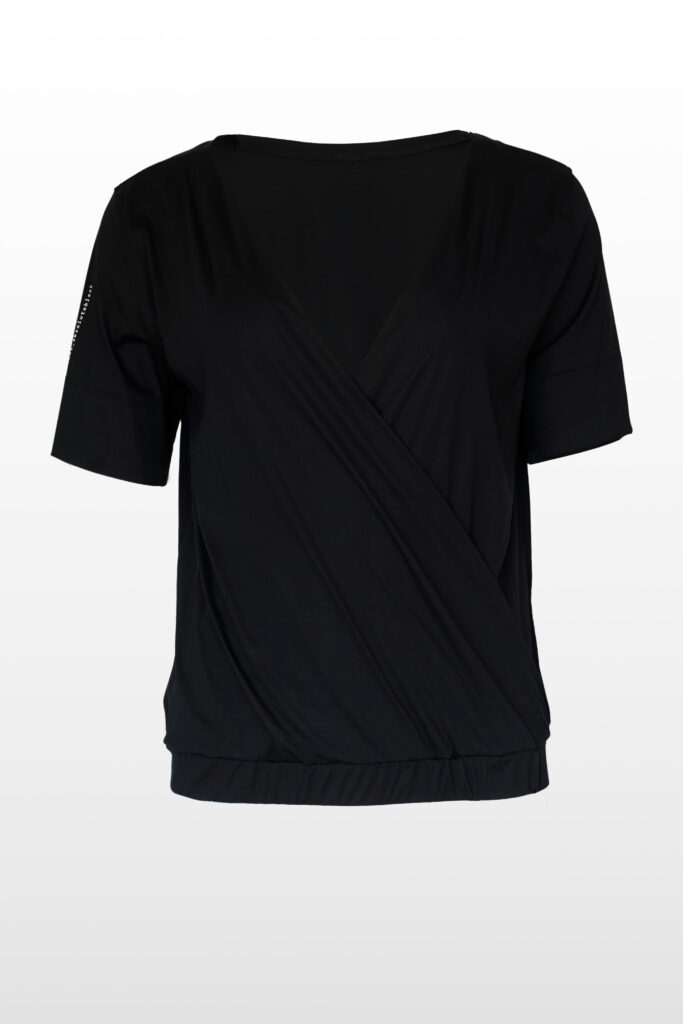 NALA </br>reverse wrap t-shirt absolute black